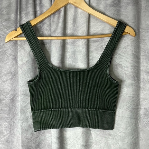 Zenana Green Ribbed Crop Top - S/M - Picture 7 of 9